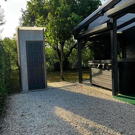 Forrás Maconka Apartamento *