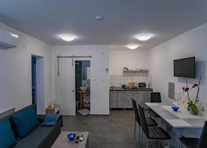 Forras Vendeghaz Maconka Apartmán *
