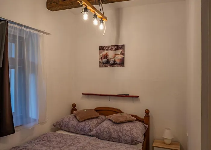 Forras Vendeghaz Maconka Bátonyterenye